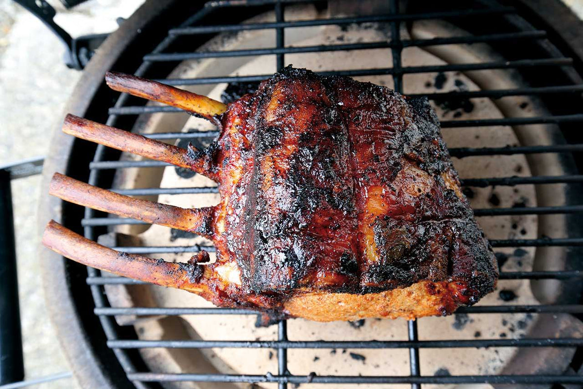 Kotelettbraten mit Kartoffelstampf und Butter-Apfel-Zwiebel-Topping ... Kotelettbraten mit Kartoffelstampf und Butter-Apfel-Zwiebel-Topping ...