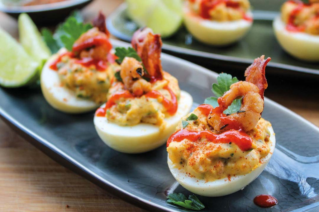 Gesmokte Deviled Eggs mit Garnelen