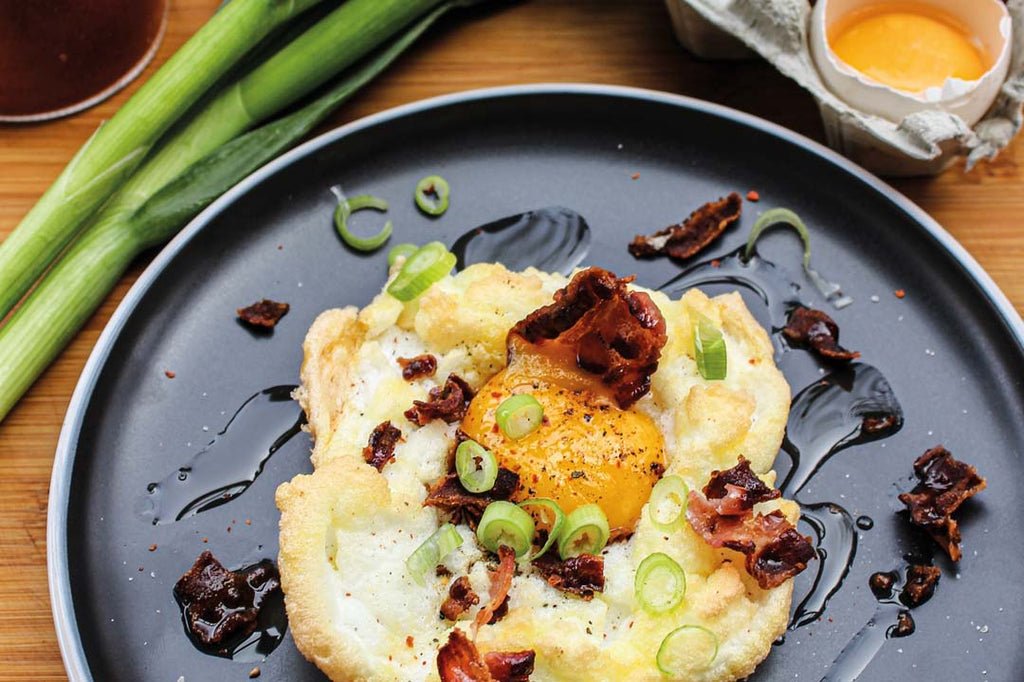 Clouded eggs with bacon topping 