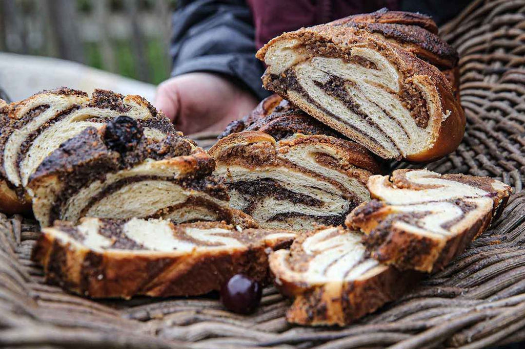 Mohn-Nuss-Zopf – FIRE&FOOD Mohn-Nuss-Zopf – FIRE&FOOD