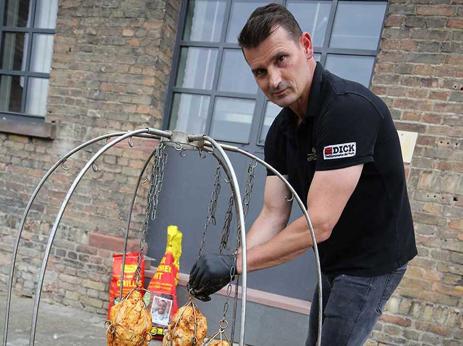 Kitchen Impossible:  Marcel Speidel ist Originalkoch im Duell Tim Mälzer vs Haya Molcho