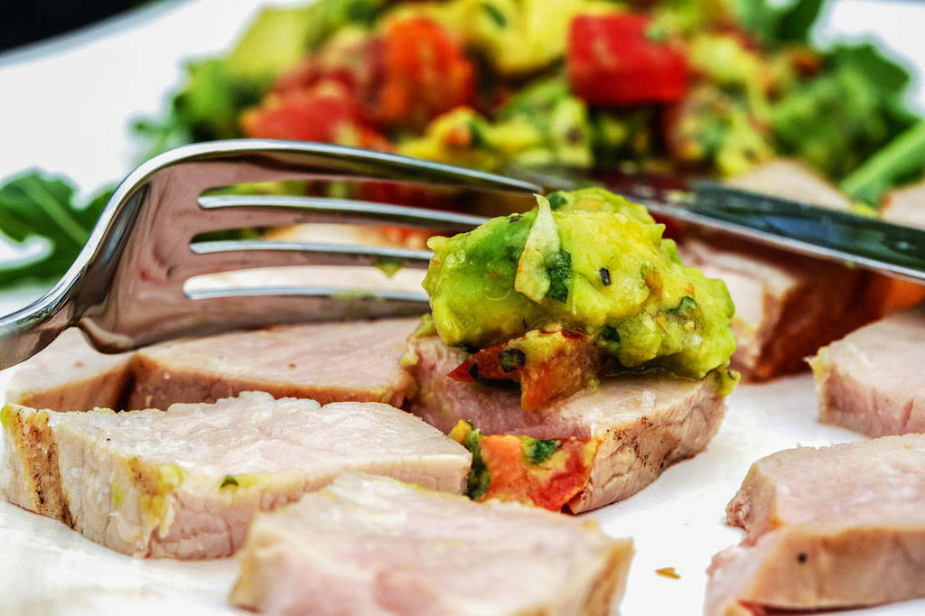 Tomahawks Sous-Vide with Avocado 