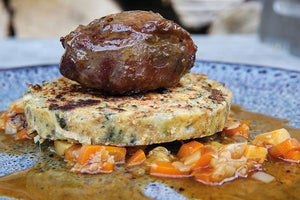 Glazed pork cheeks from the Dutch oven 