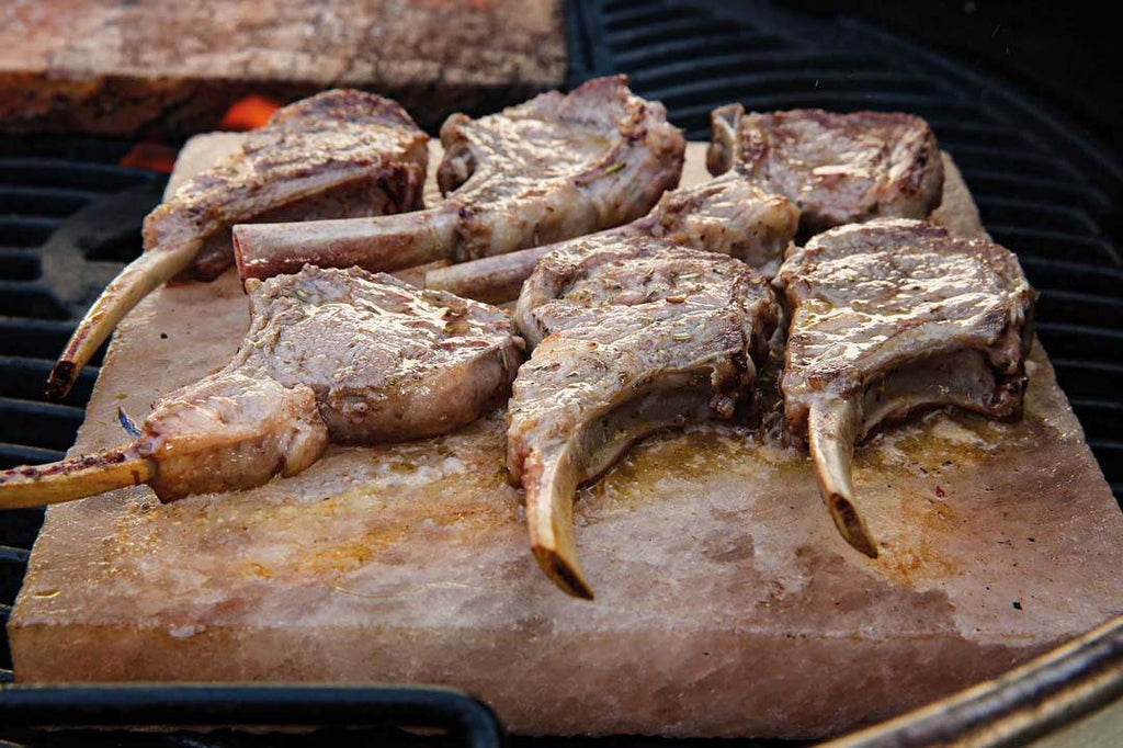 Lamb chops on the salt plank 